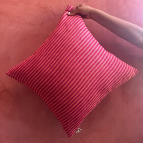desert stripes- block printed pillow cover - (magenta) - Image 3