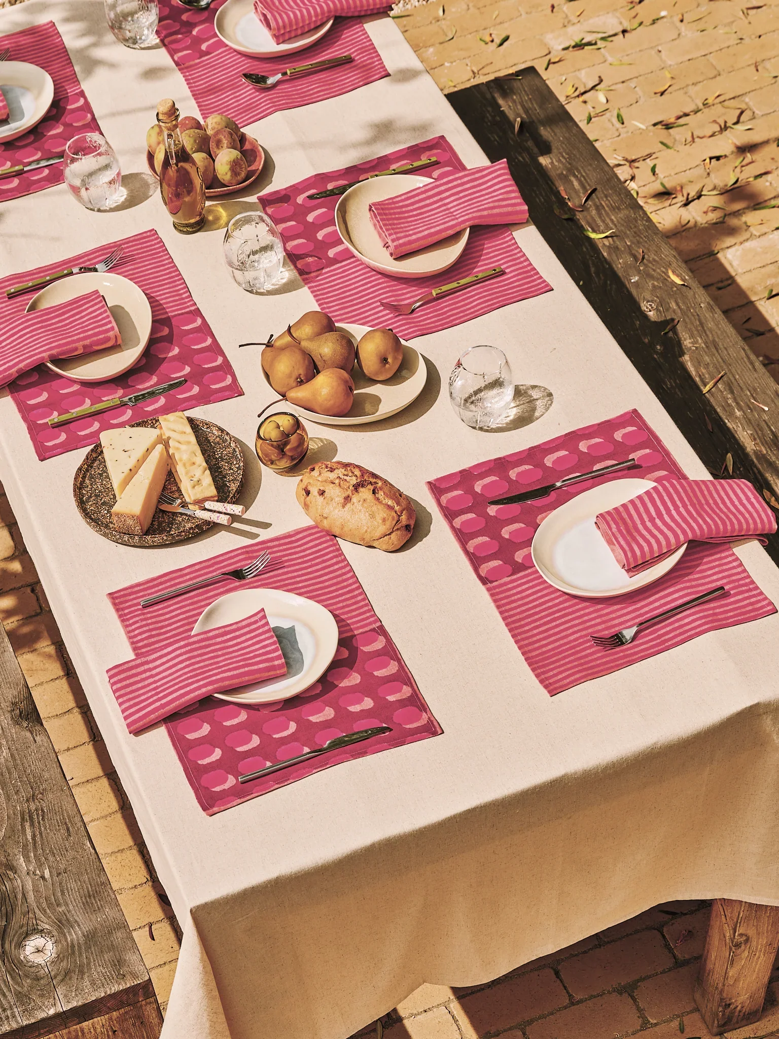 sonora block printed table napkins (set of 2) magneta - Image 4