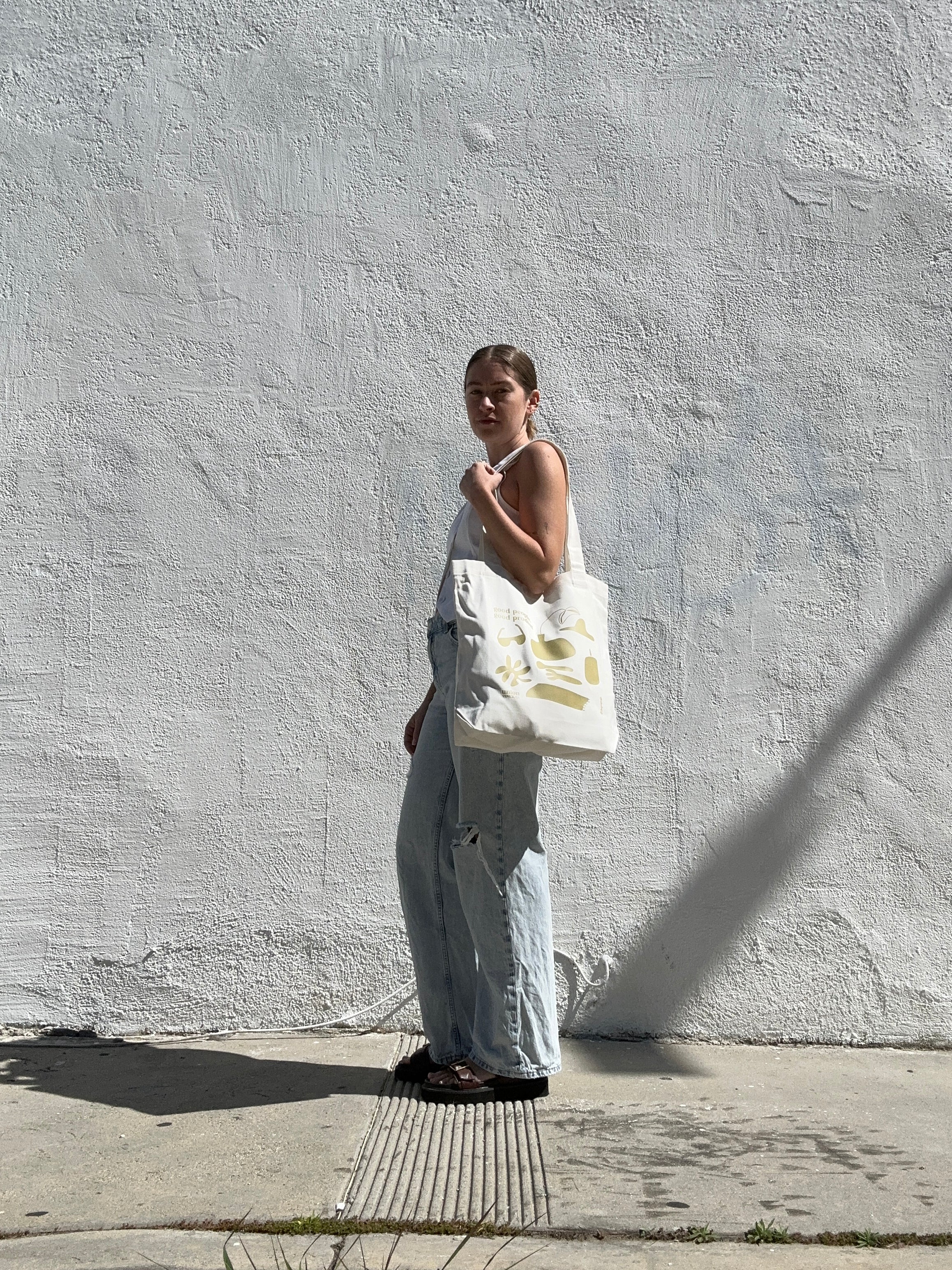 union favorite things tote - Image 3
