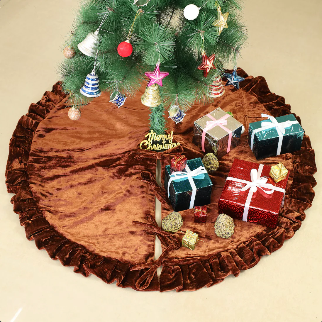 velvet tree skirt