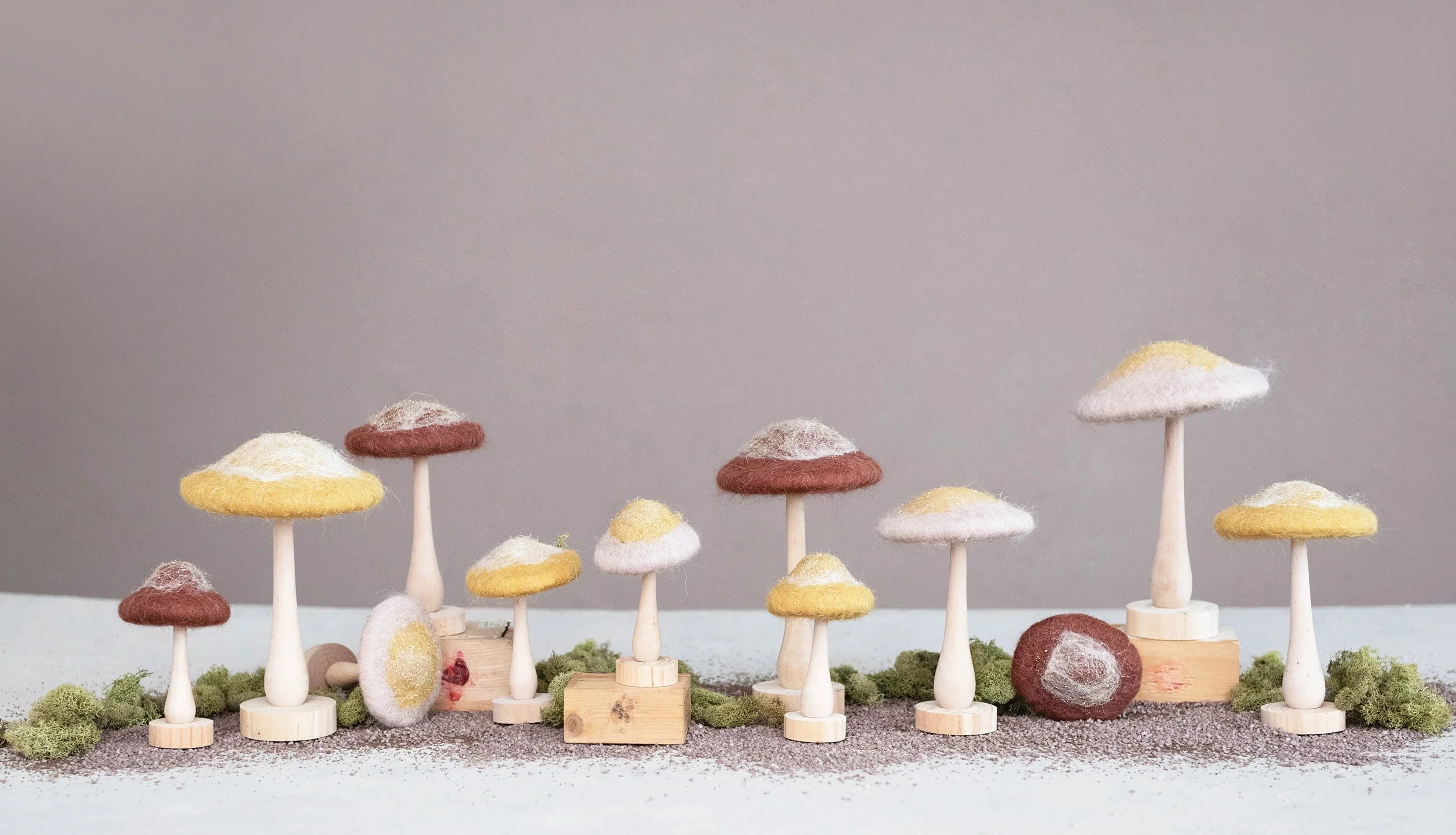 whimsical wool mushroom w. wood base + glitter - Image 3