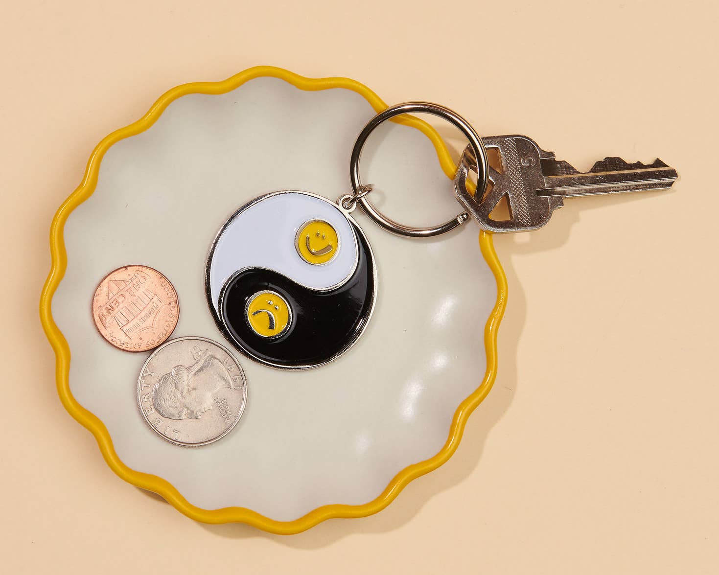 yin yang enamel keychain - bag charm