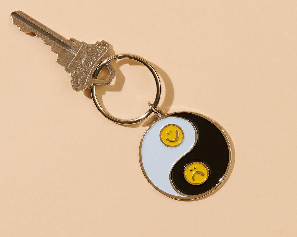 yin yang enamel keychain - bag charm - Image 3